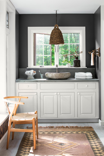 accentwalls article g huntergraybath 415